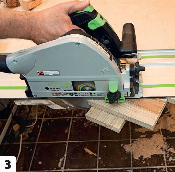 Drivhus vegg: Sag ut de skrå sidestykkene