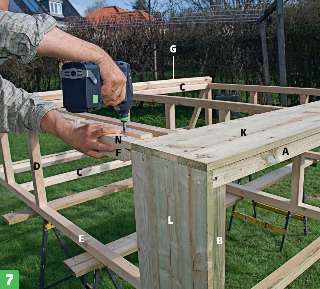 Bygga växthus mot vägg: Enkel montering