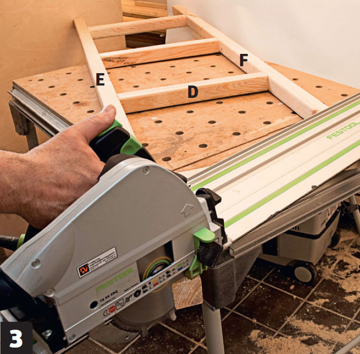 Seinäkasvihuone: Sahaa päätyjen yläreunat viistoiksi