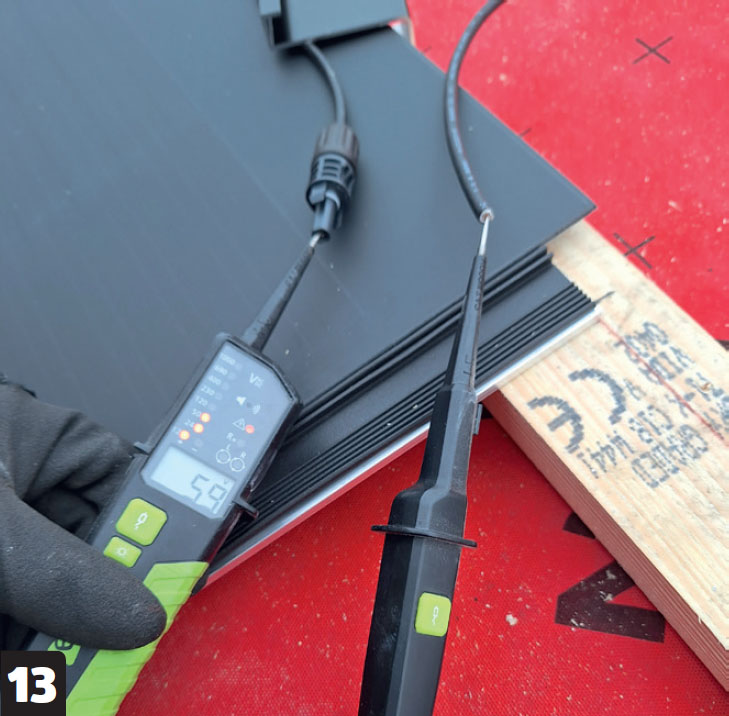 Solceller på tak: Sjekk spenningen fortløpende