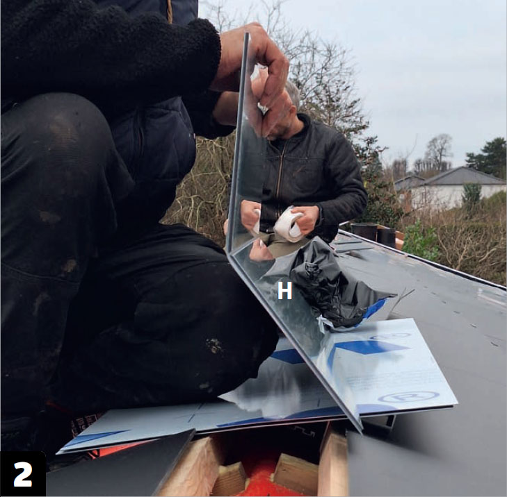 Solpaneler tak: Böj nockplattorna (H)