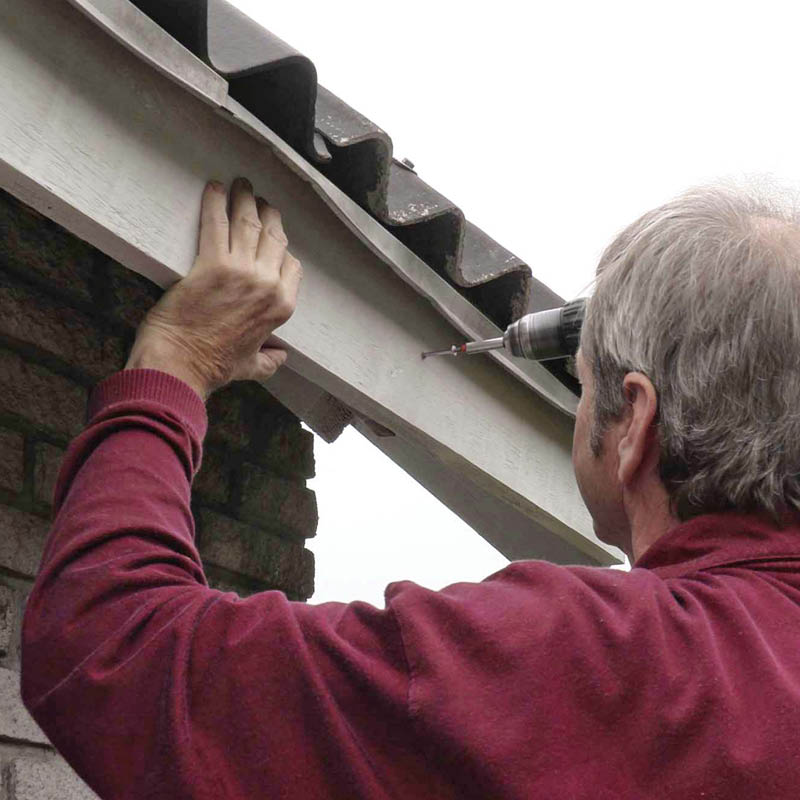 Råddent sternbræt: Sæt skruer ind i de øvrige spær