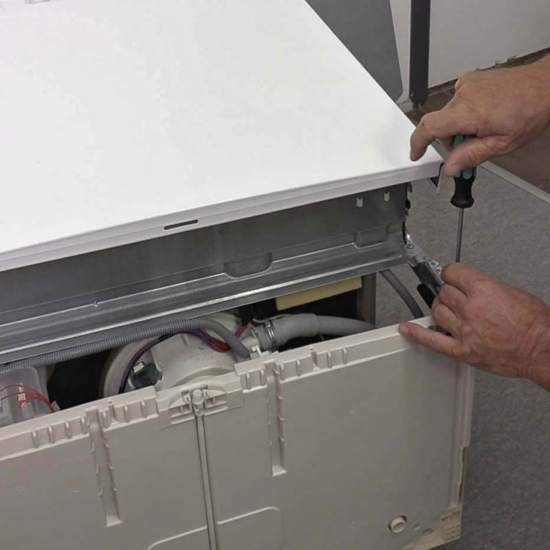 Nivåkontroll diskmaskin: Montera ihop maskinen