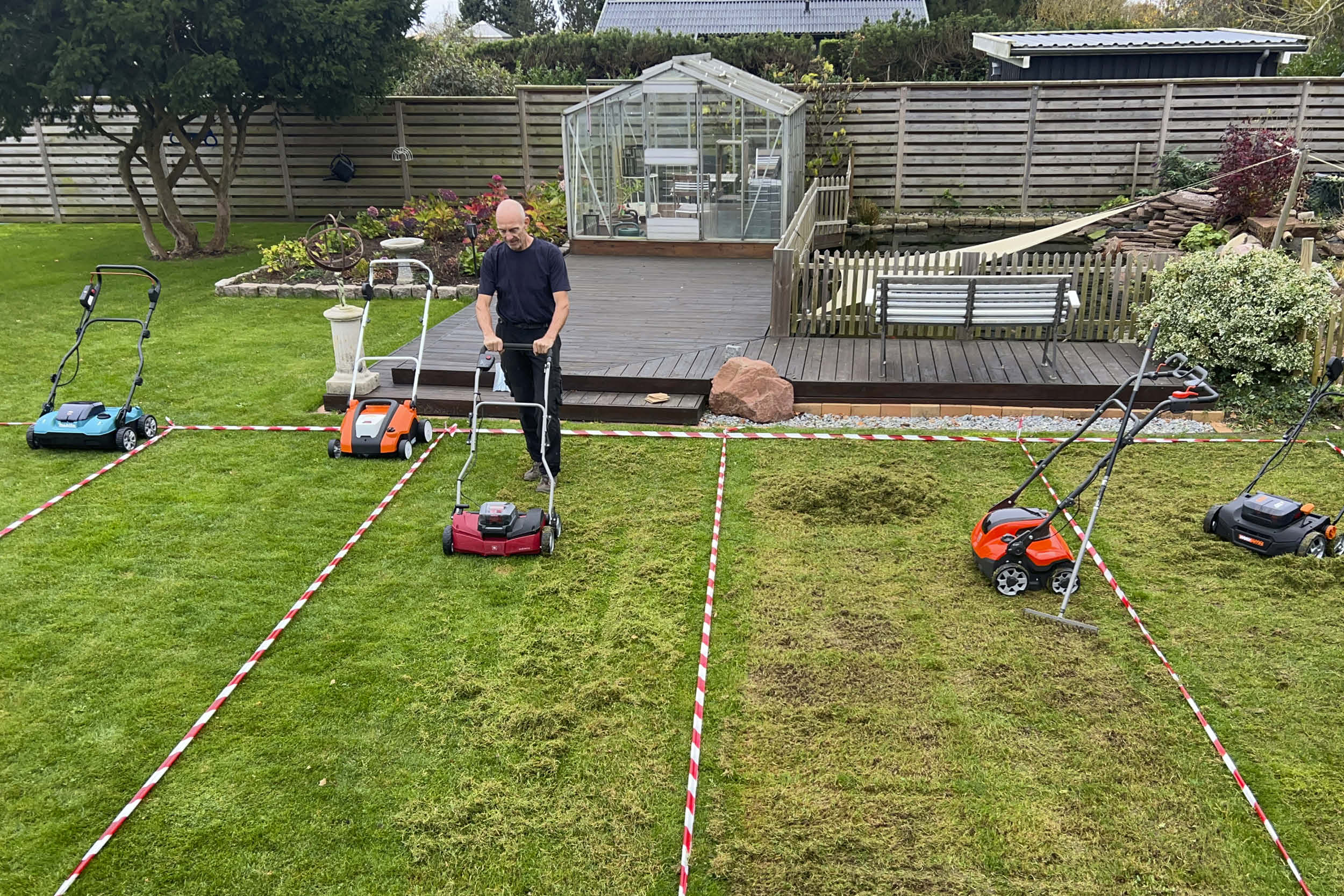 Test af plæneluftere på batteri