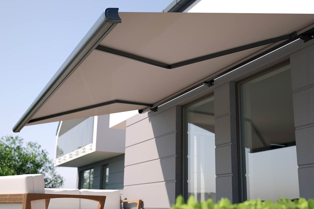 Tuulensuoja terassilla: Mekaaninen markiisi