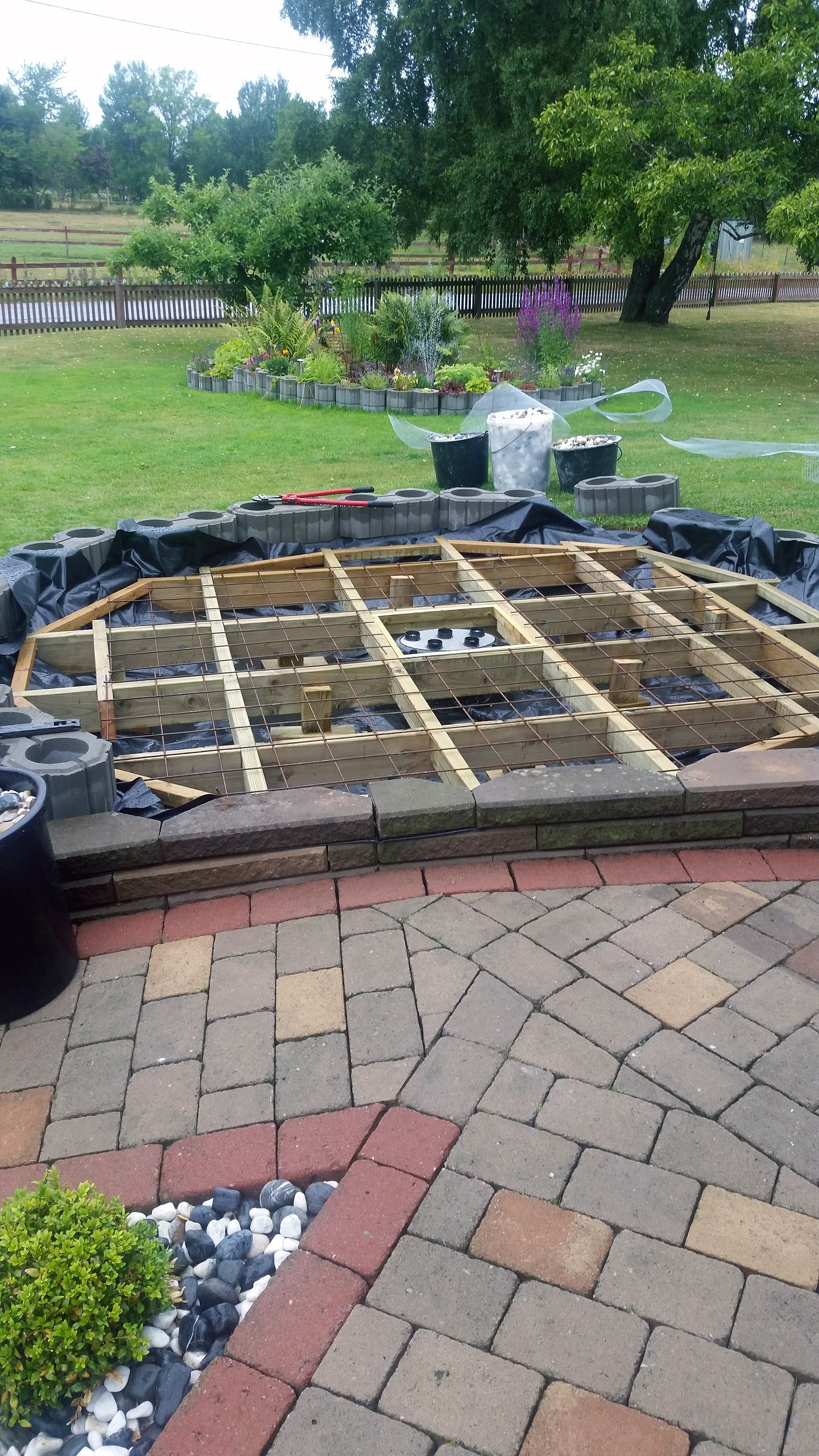 Springvand i stenbed