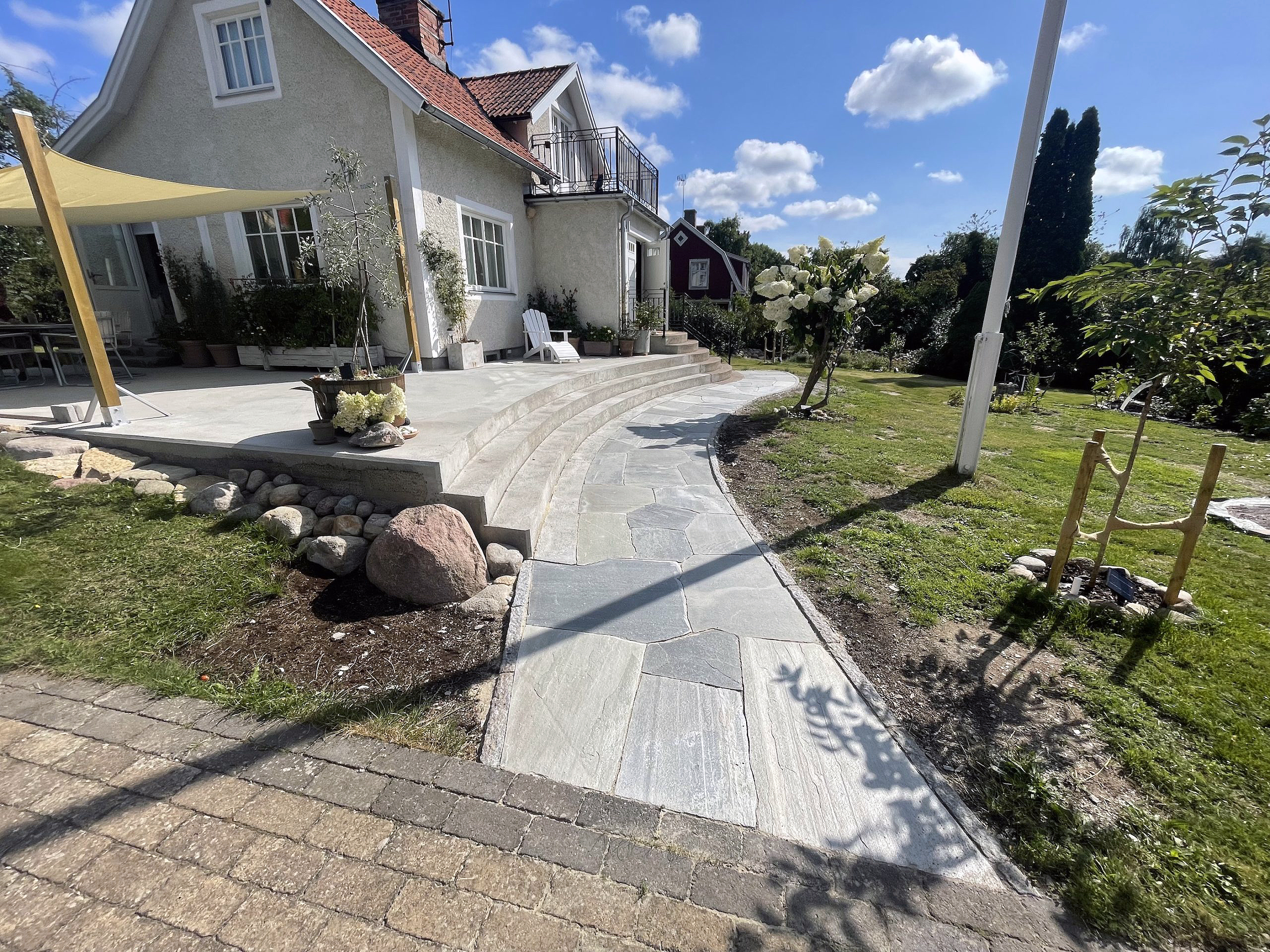 Havesti af skiffersten