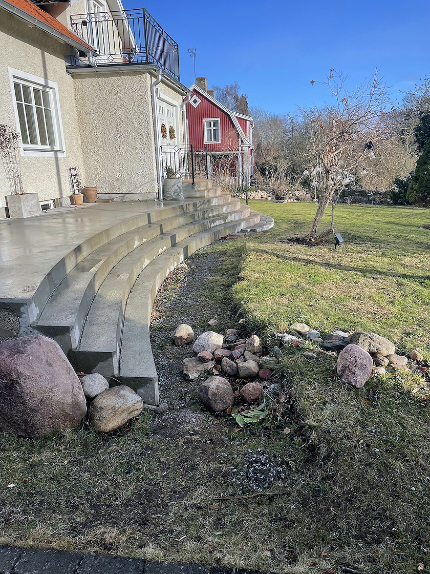 Havesti af skiffersten