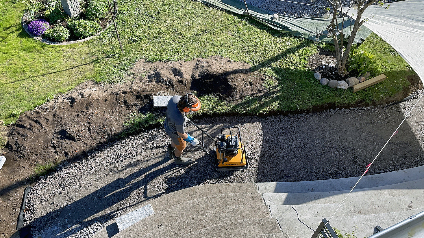 Havesti af skiffersten