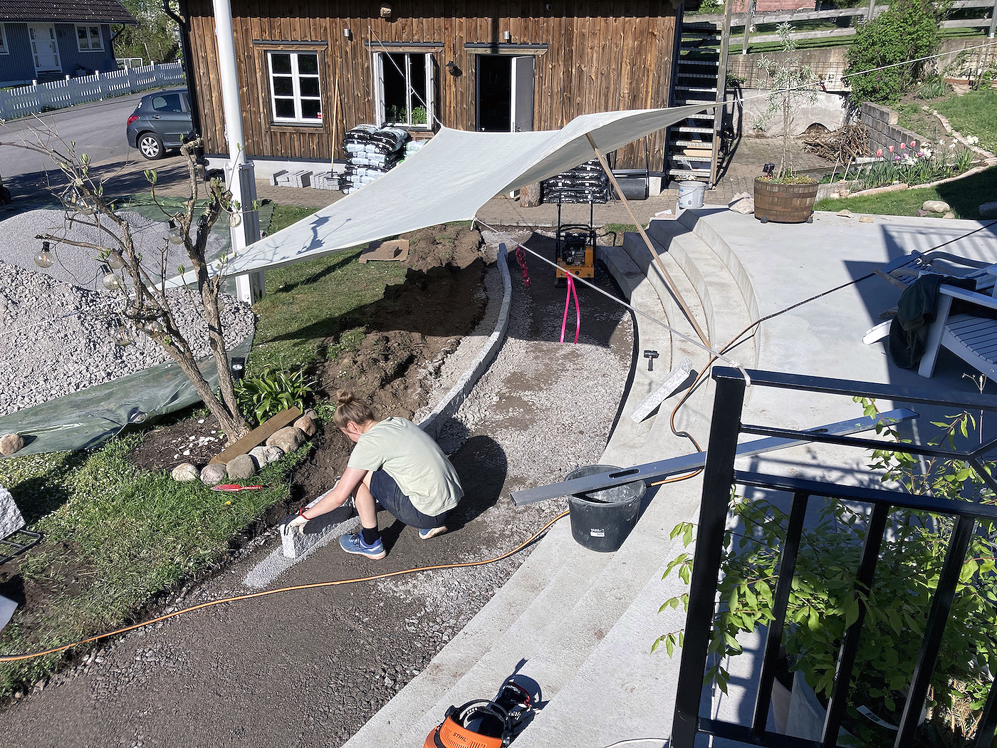 Havesti af skiffersten