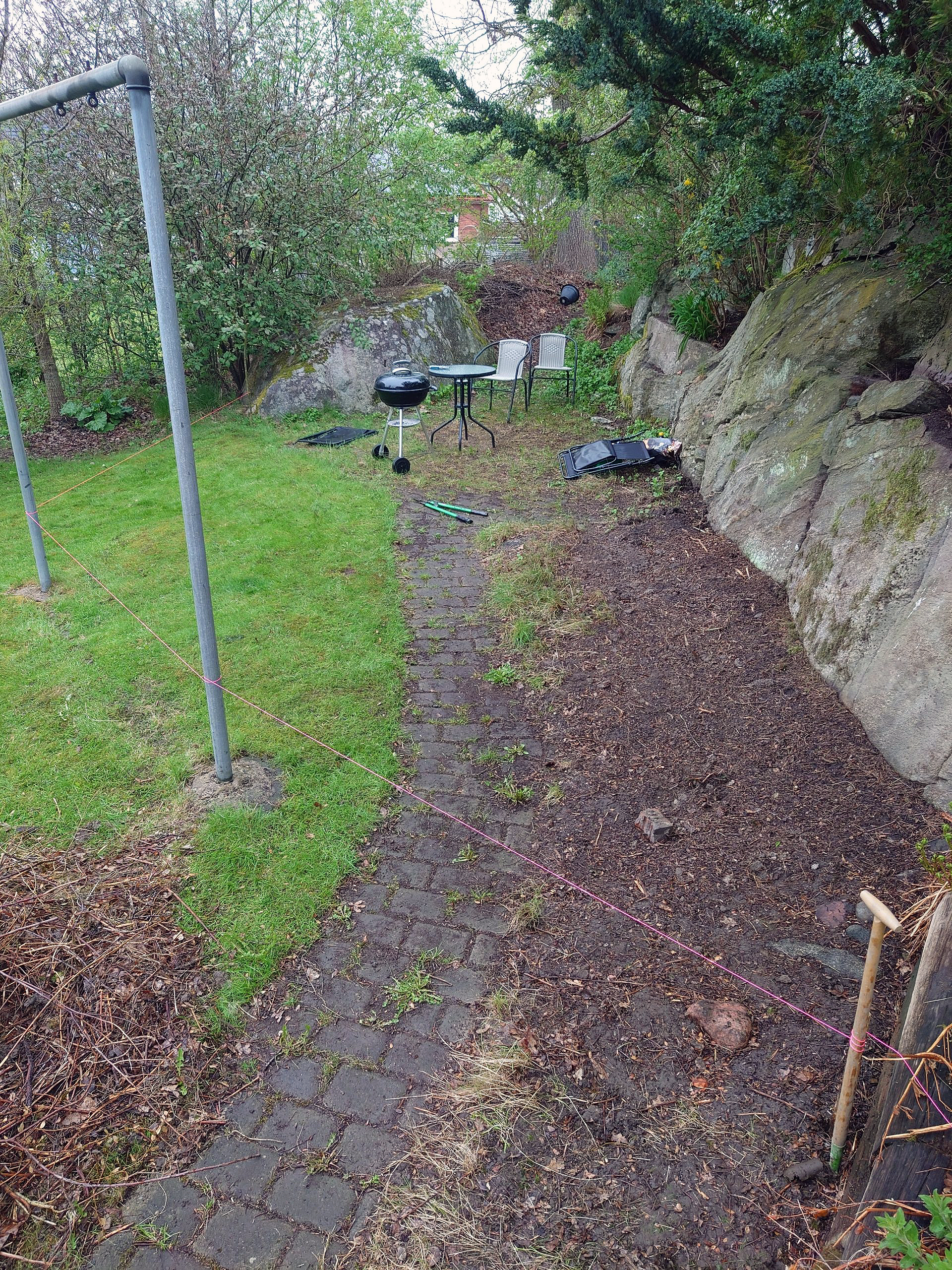 Terrasse der følger fjeldet