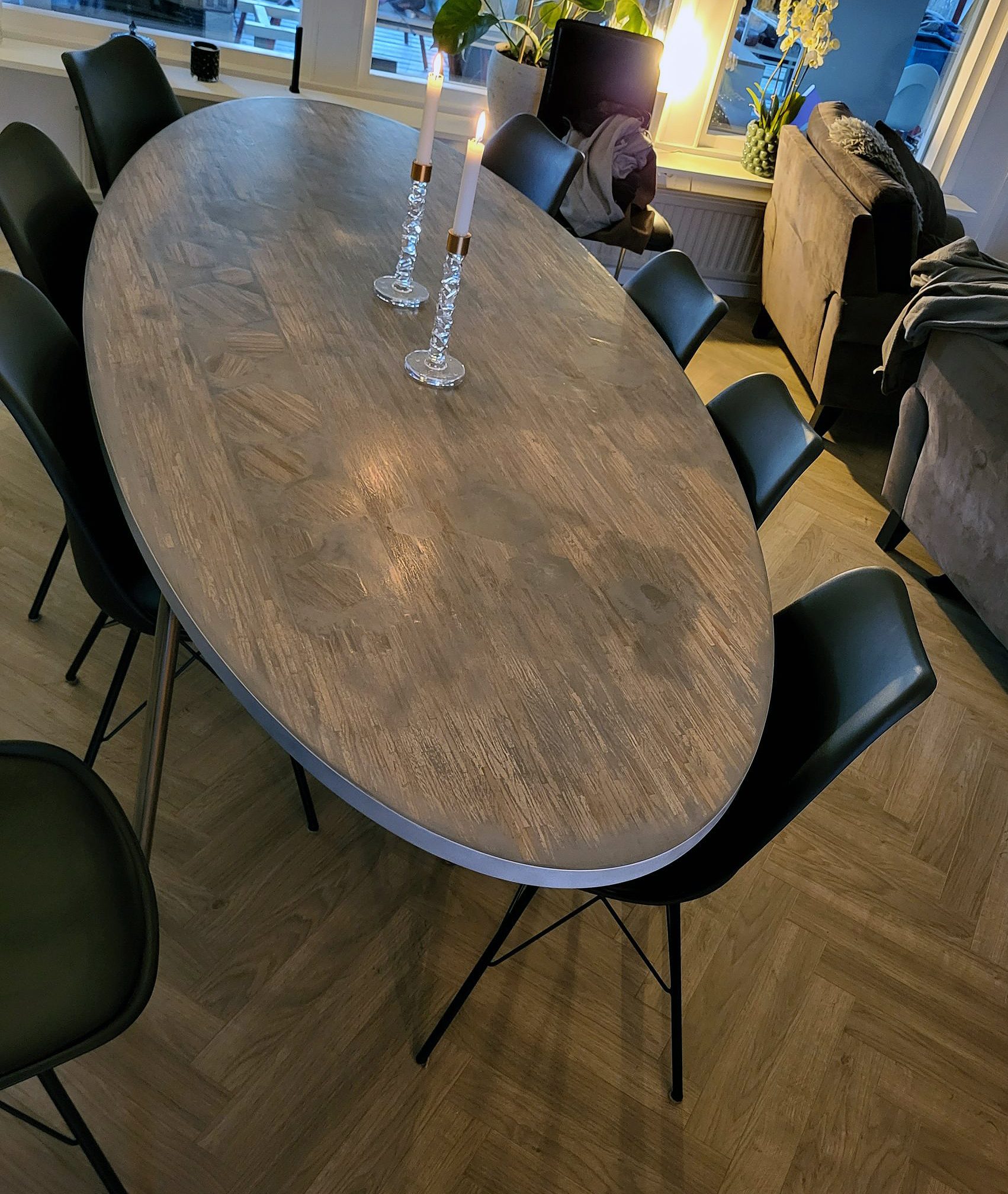 Flot renovering af bordplade med trærester