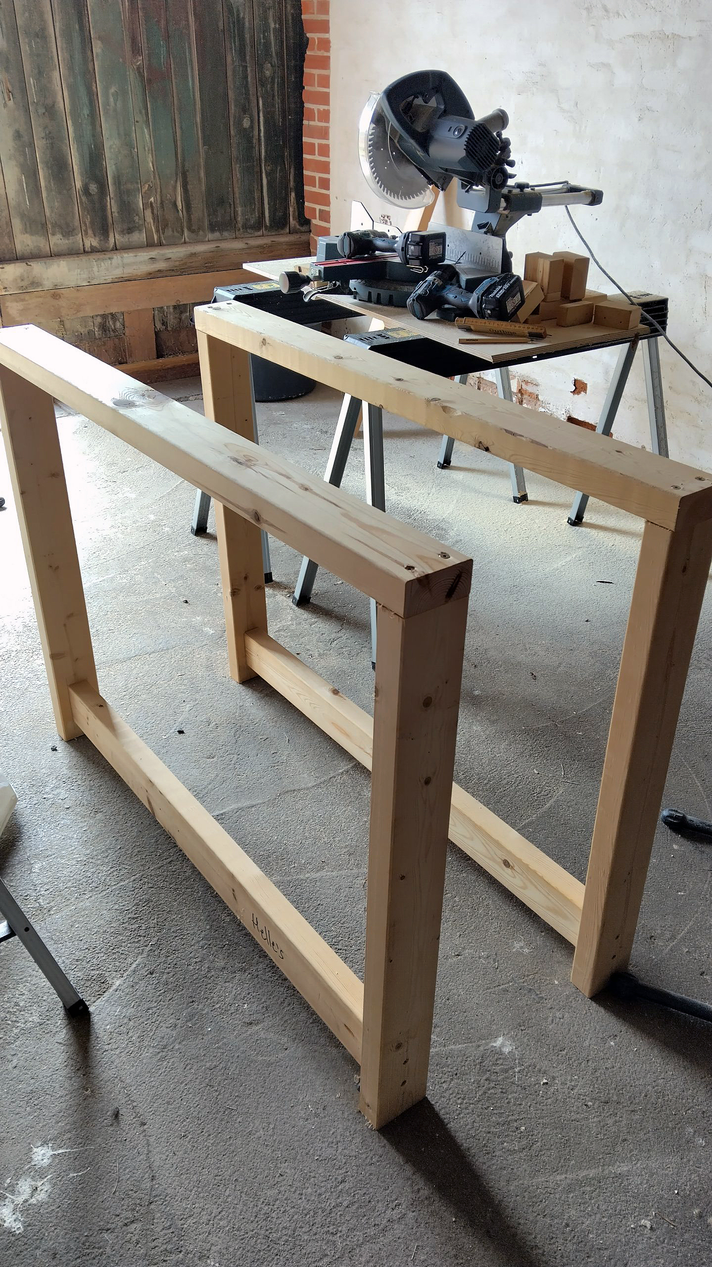 Grillbord af genbrugsmaterialer