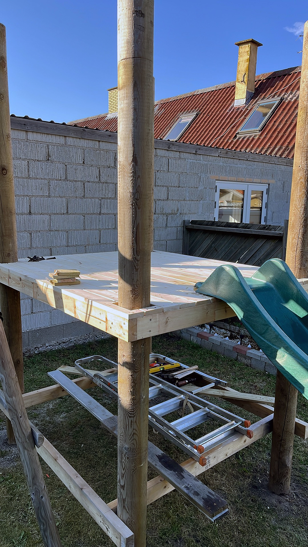 Udkigstårn med rutschebane