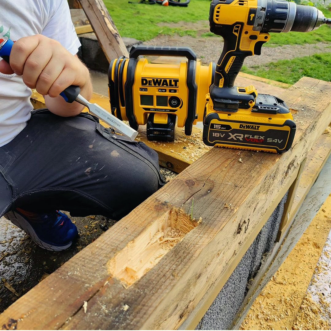 Hønsehus bygget af 90% genbrug