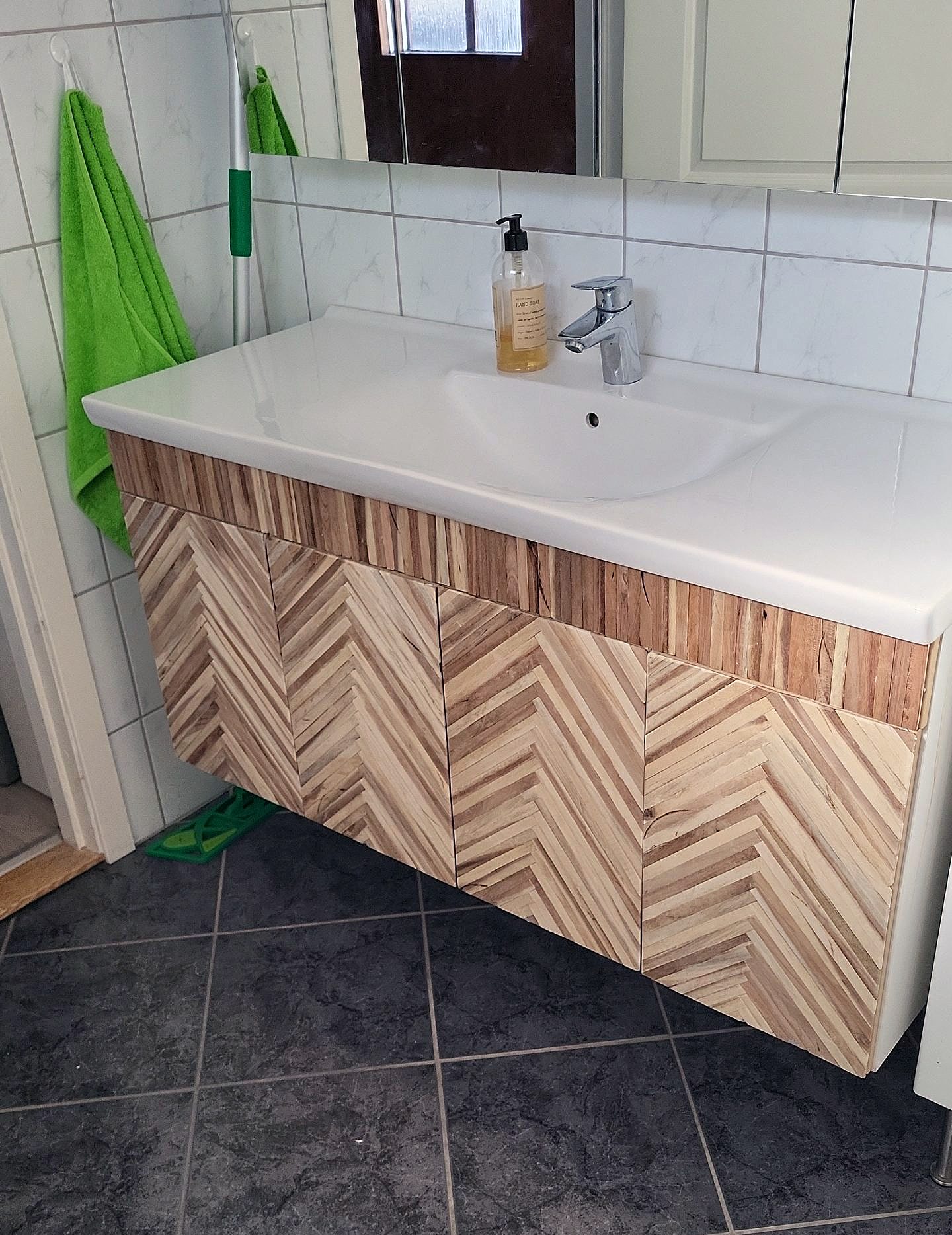 Skabslåger med sildebensmønster