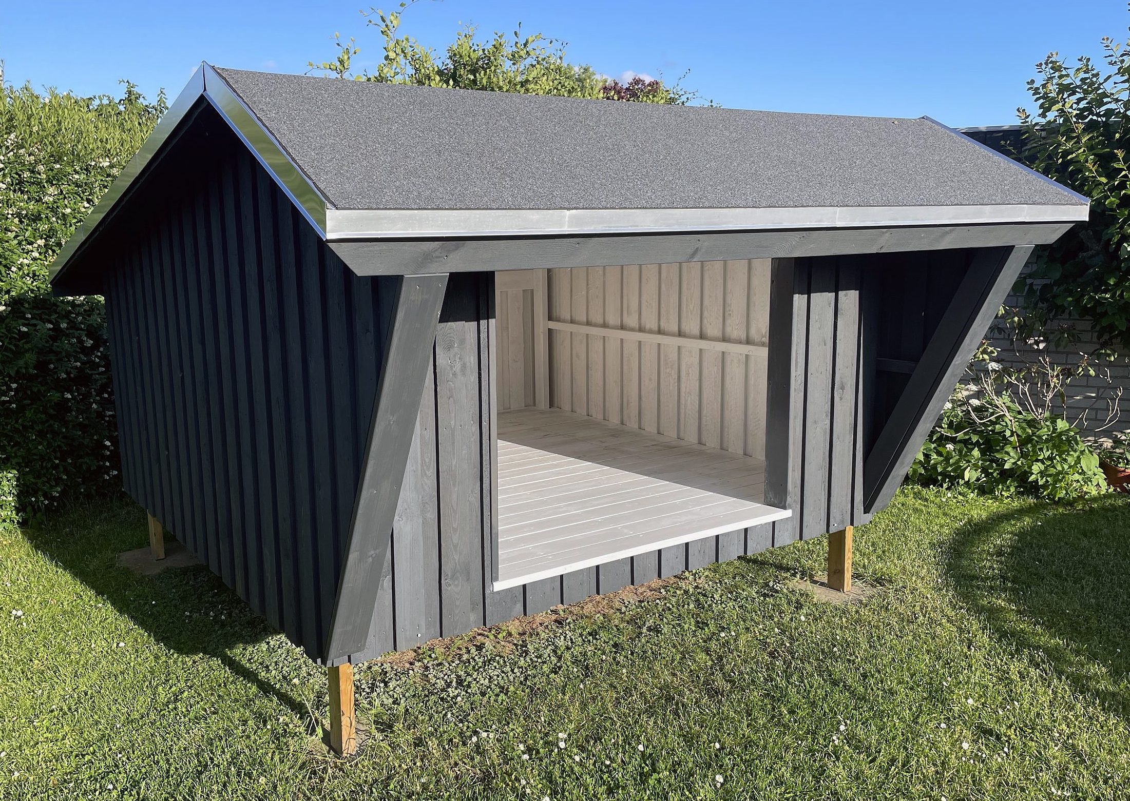 Shelter var gaven til kobberbryllupet