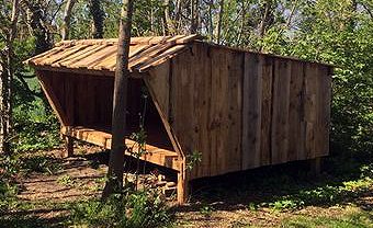 Shelter af genbrugsmaterialer