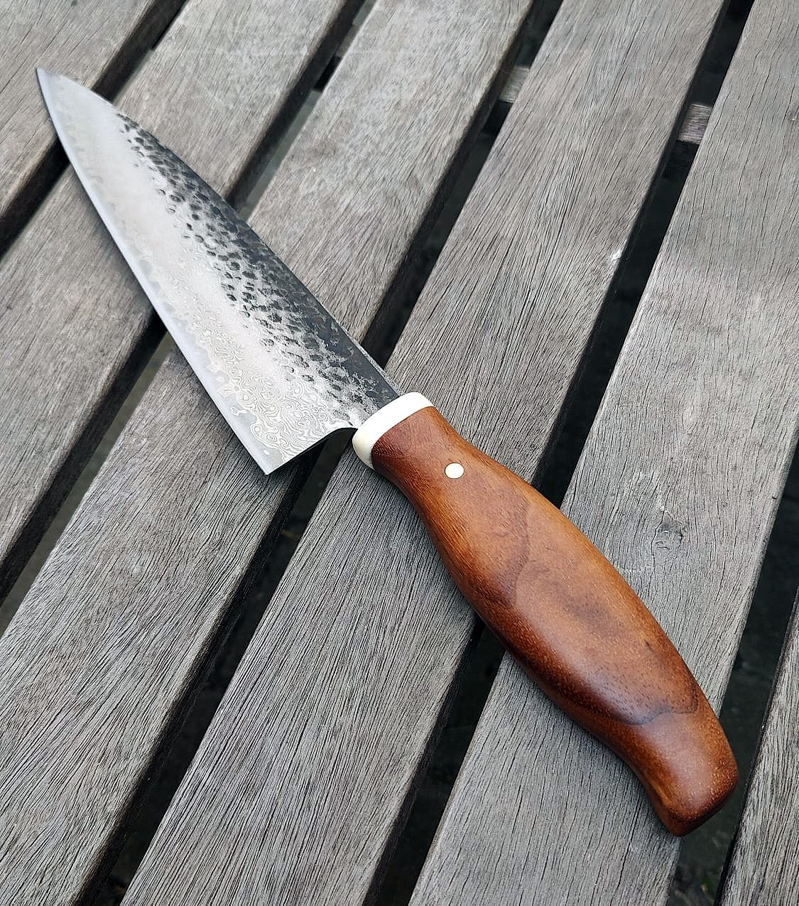 Snedkerens smukke køkkenkniv