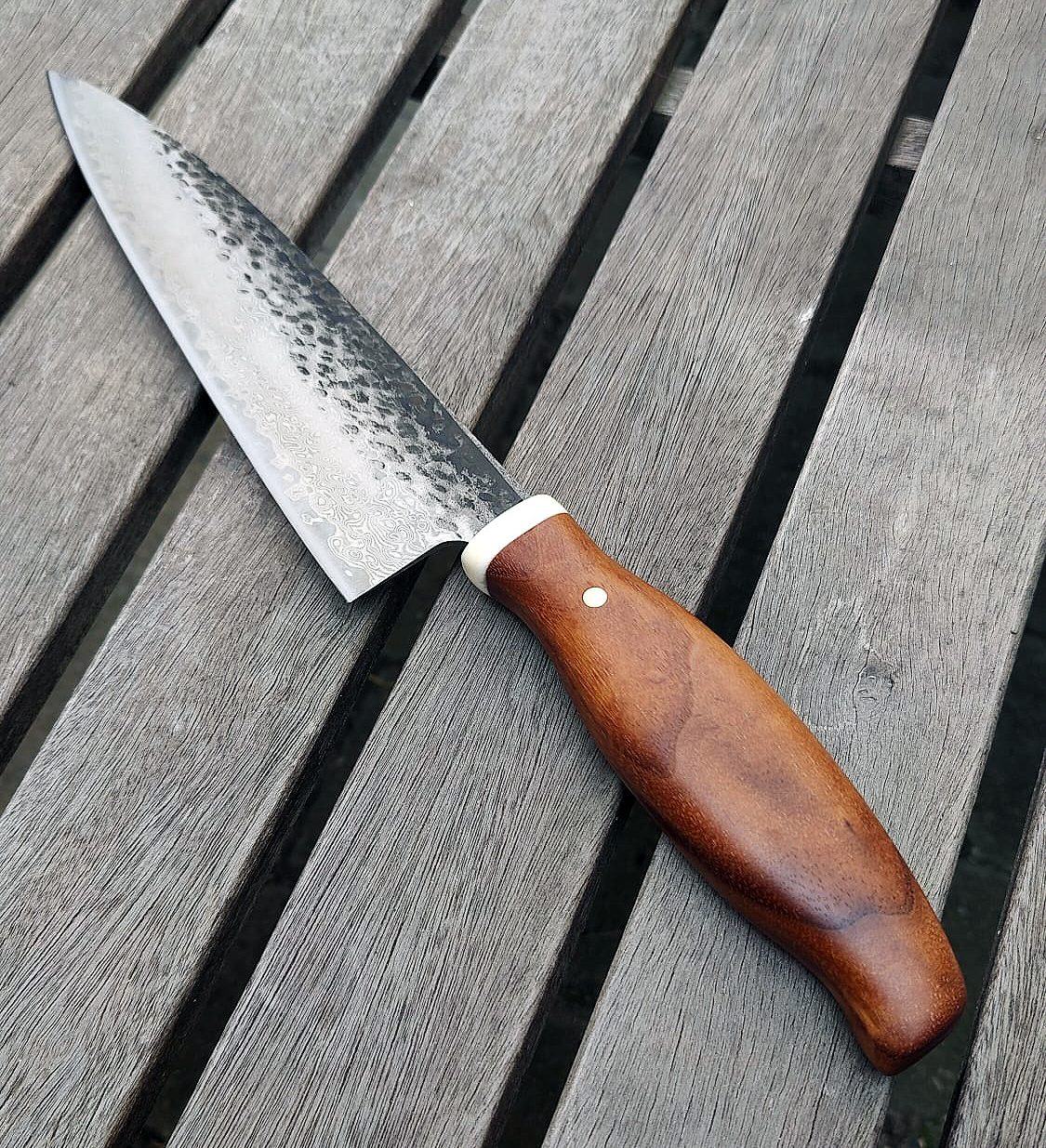 Snedkerens smukke køkkenkniv