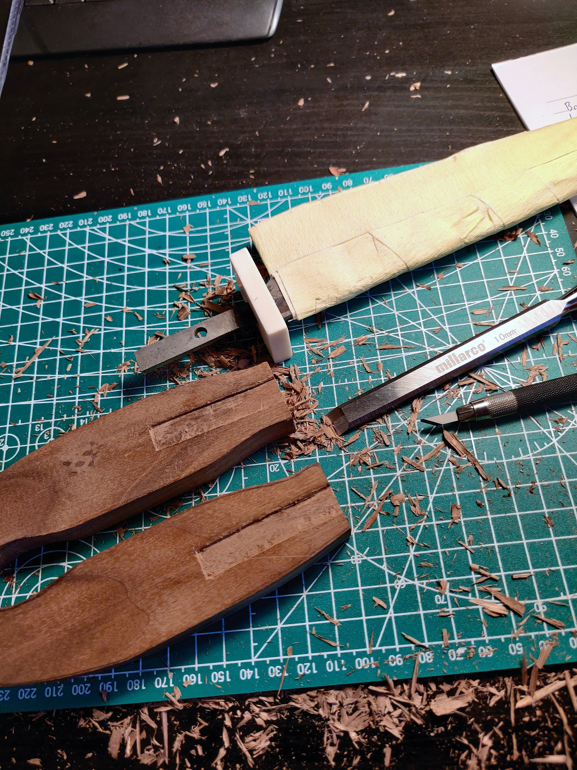 Snedkerens smukke køkkenkniv