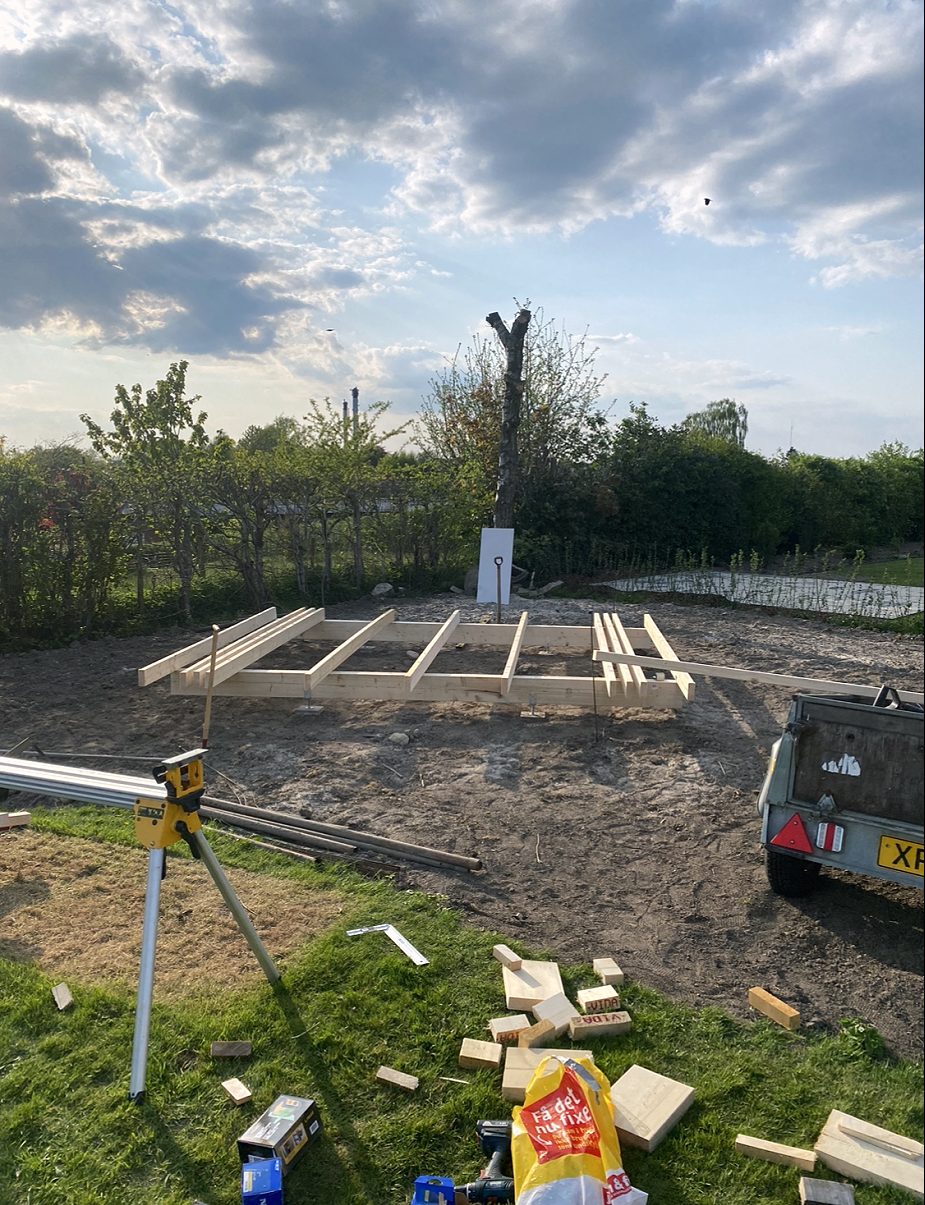 Shelter i knivskarpt design