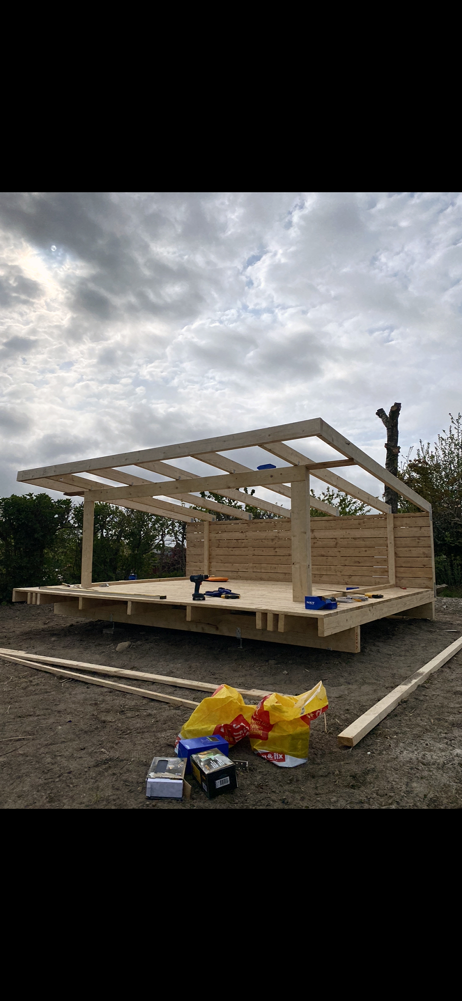 Shelter i knivskarpt design