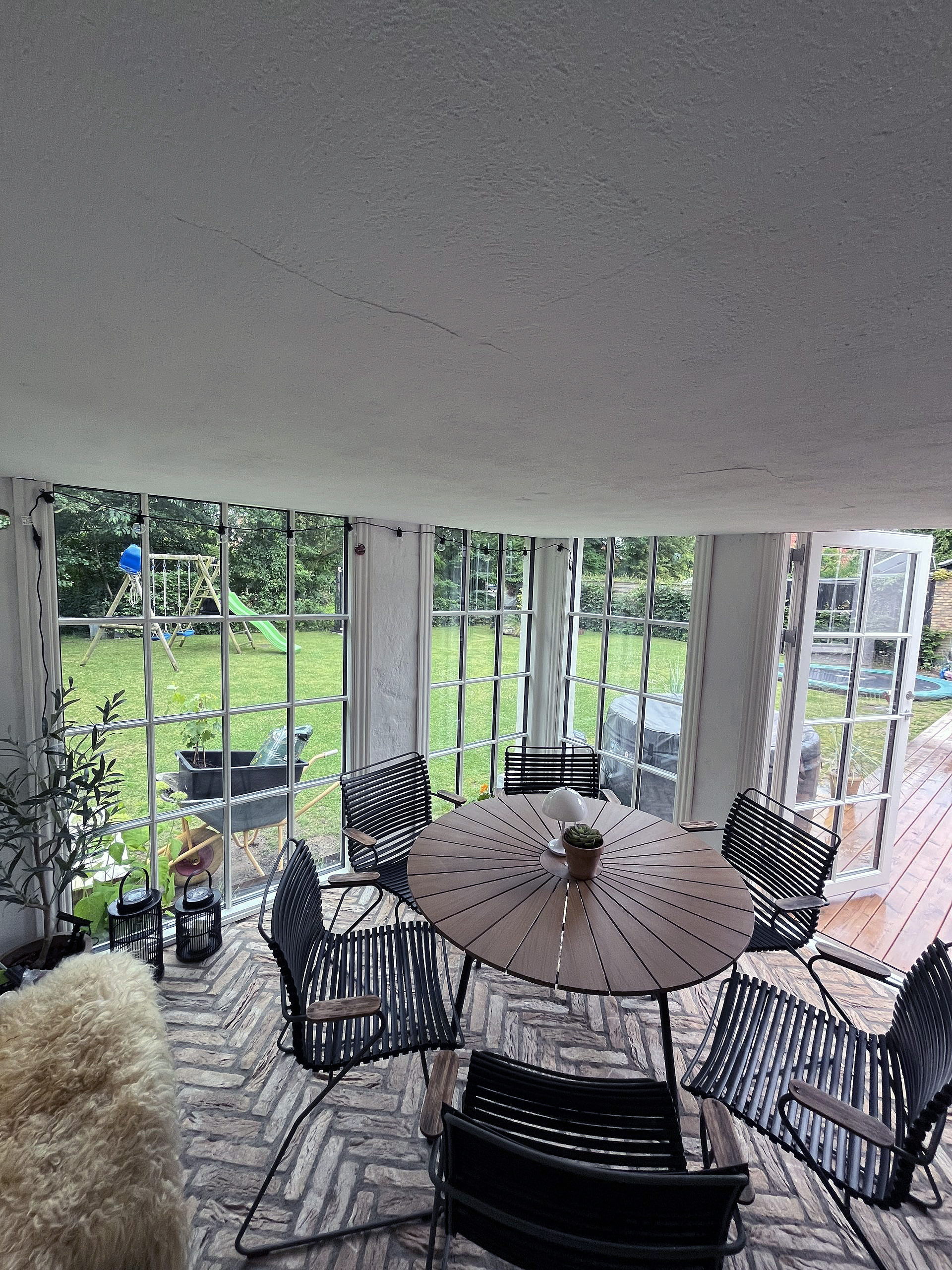 Halvdelen af garagen ombygget til orangeri