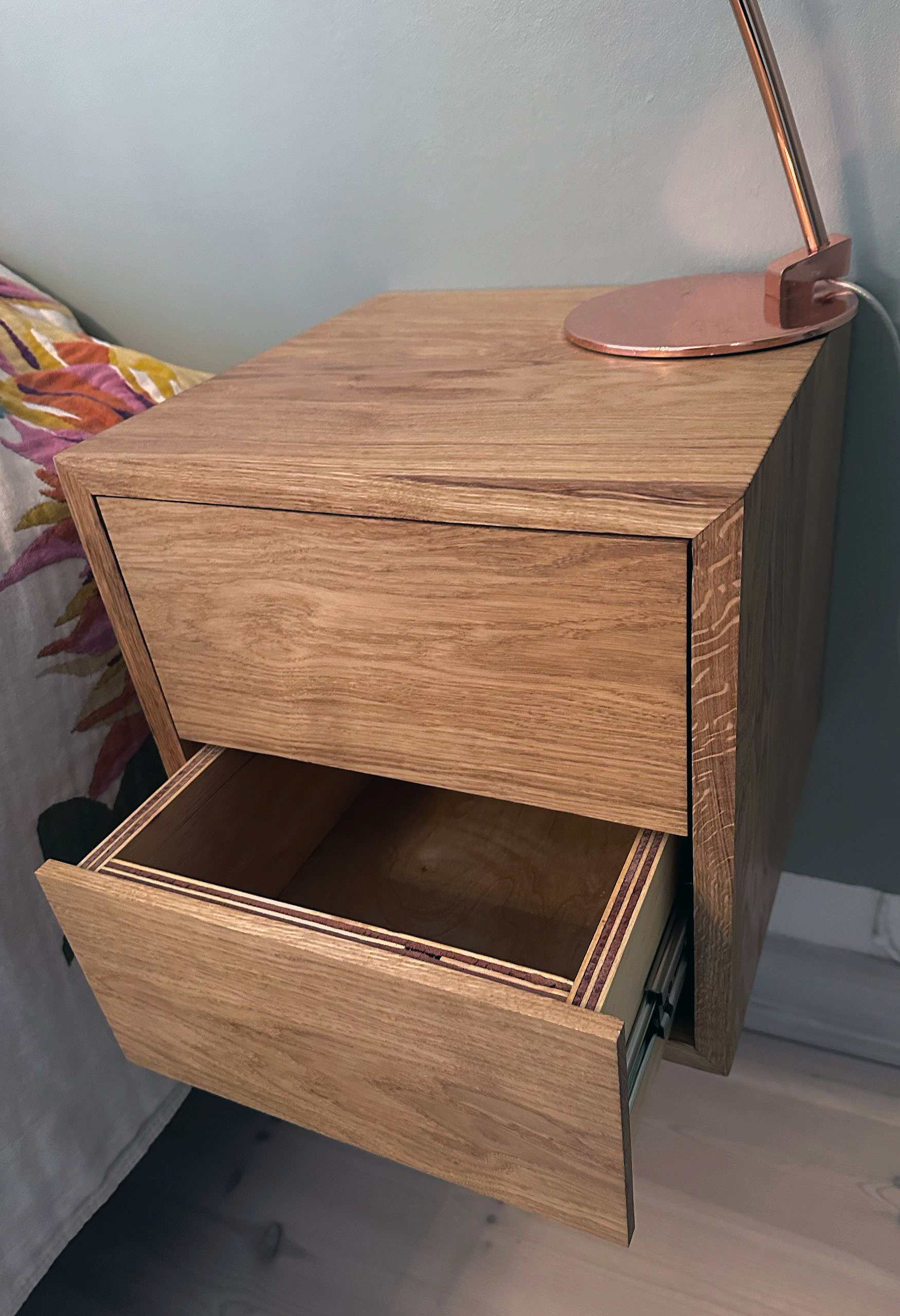 Snedkerens overlegne natbord