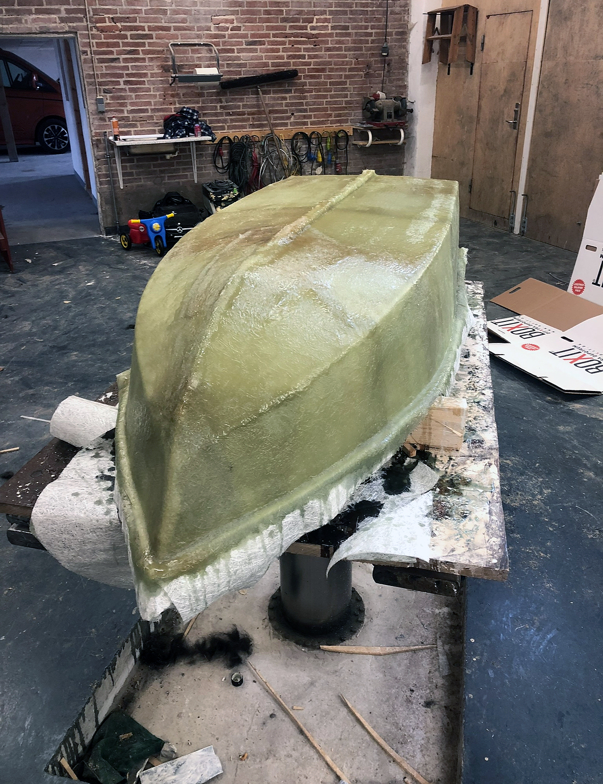 Supersej glasfiberbåd til knægten