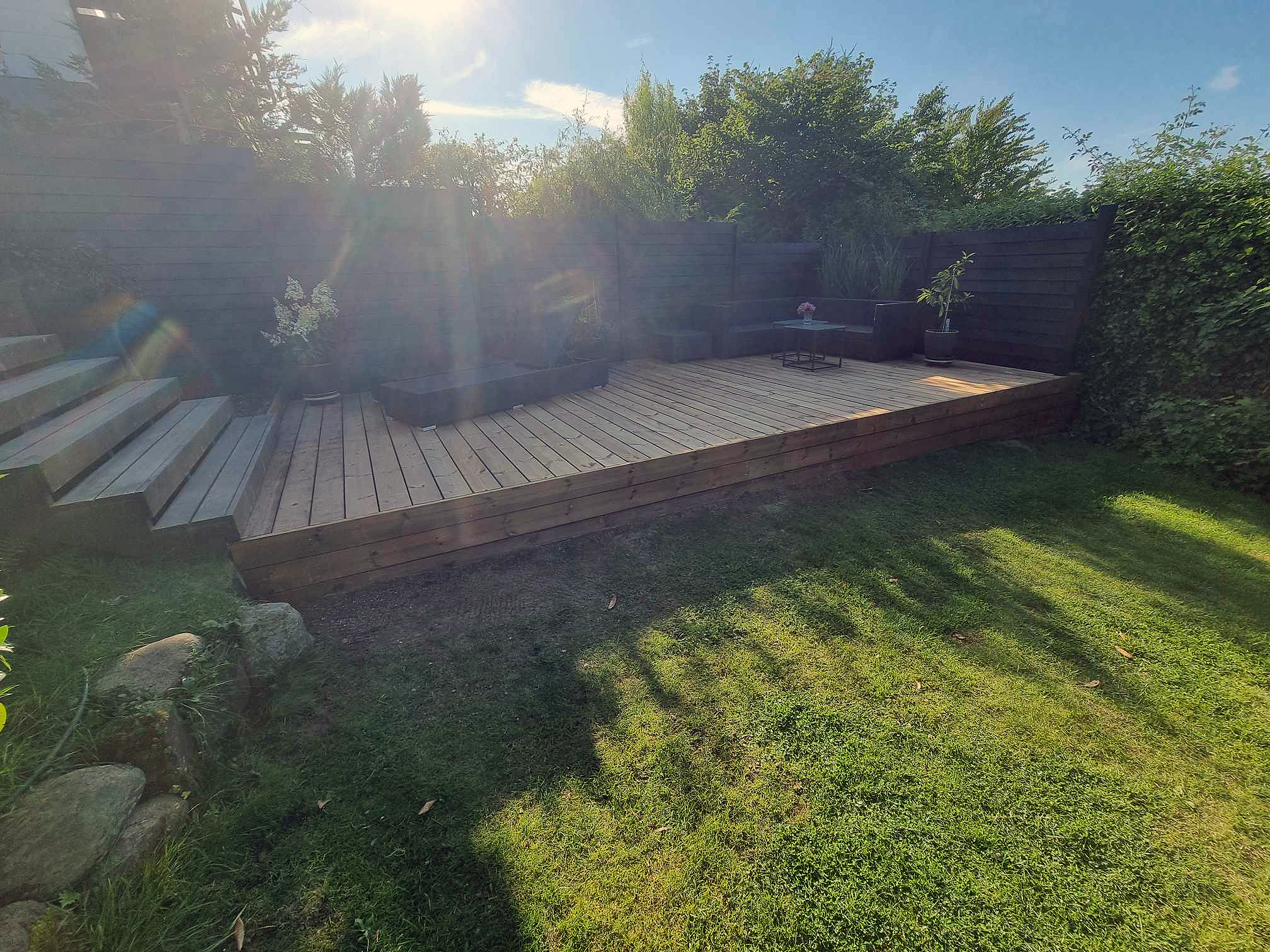 Nyt terrasseområde i haven