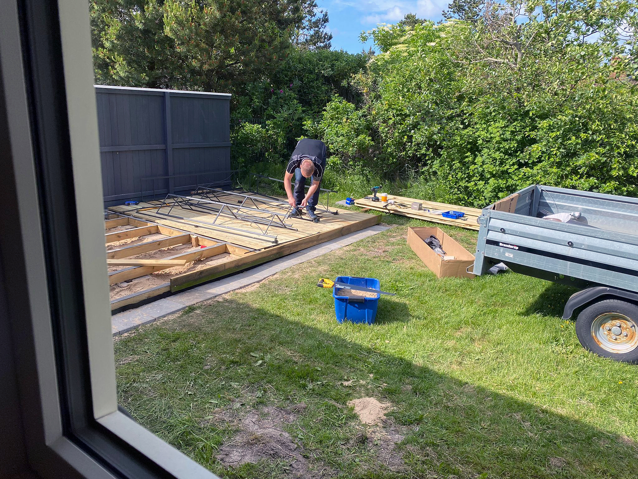 Pavillonhjørne i haven