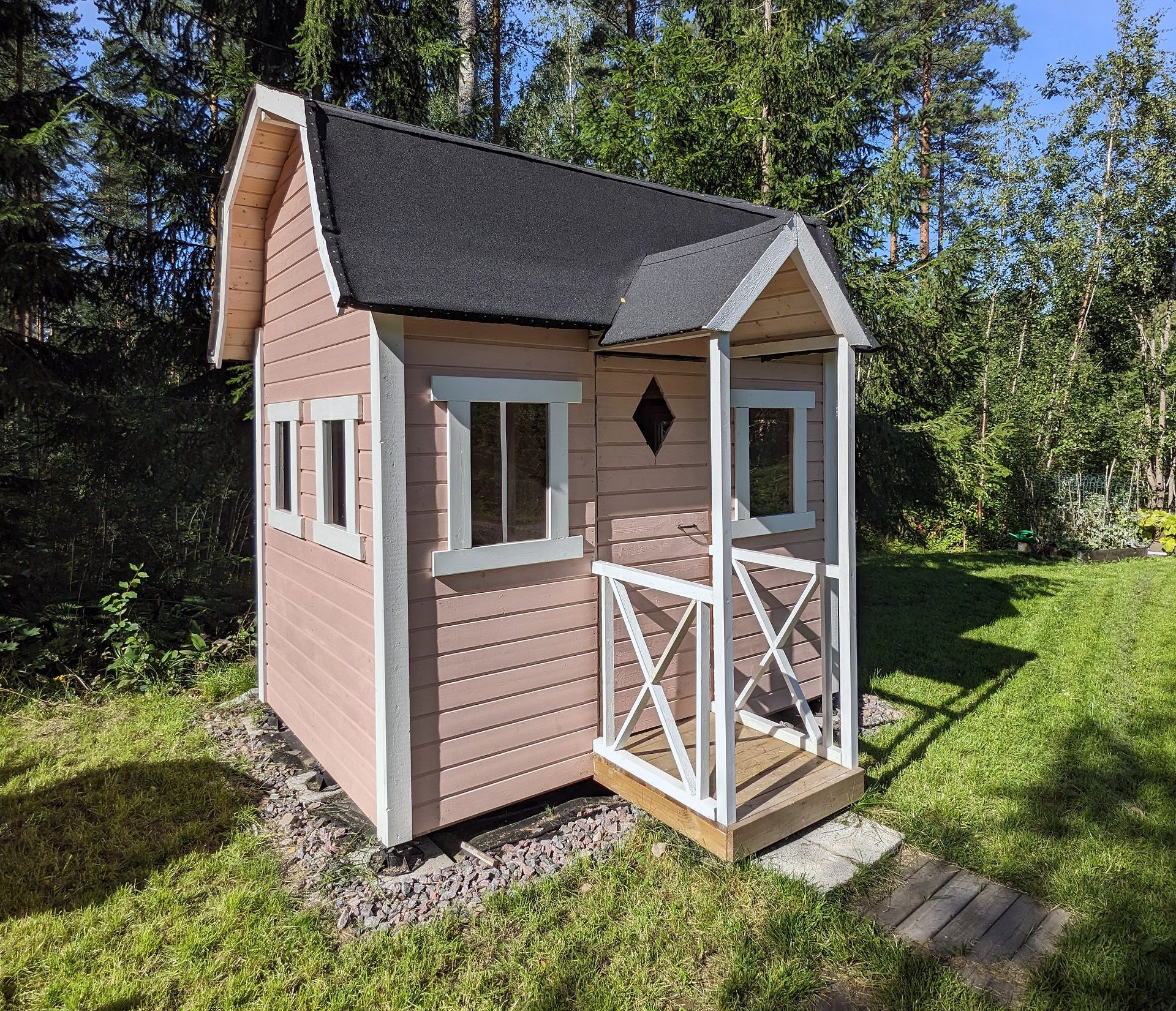 Legehus med tagpaptag