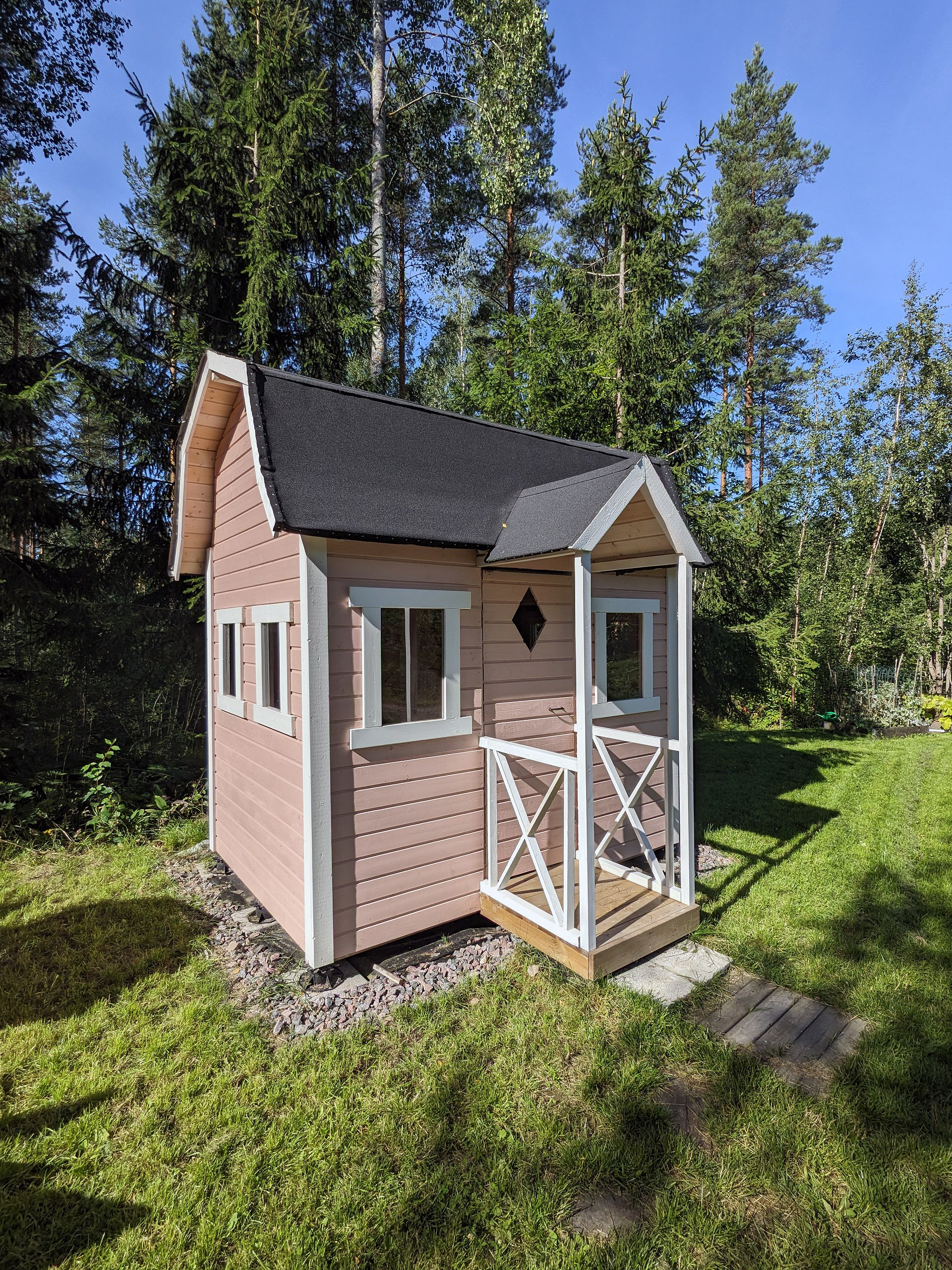 Legehus med tagpaptag