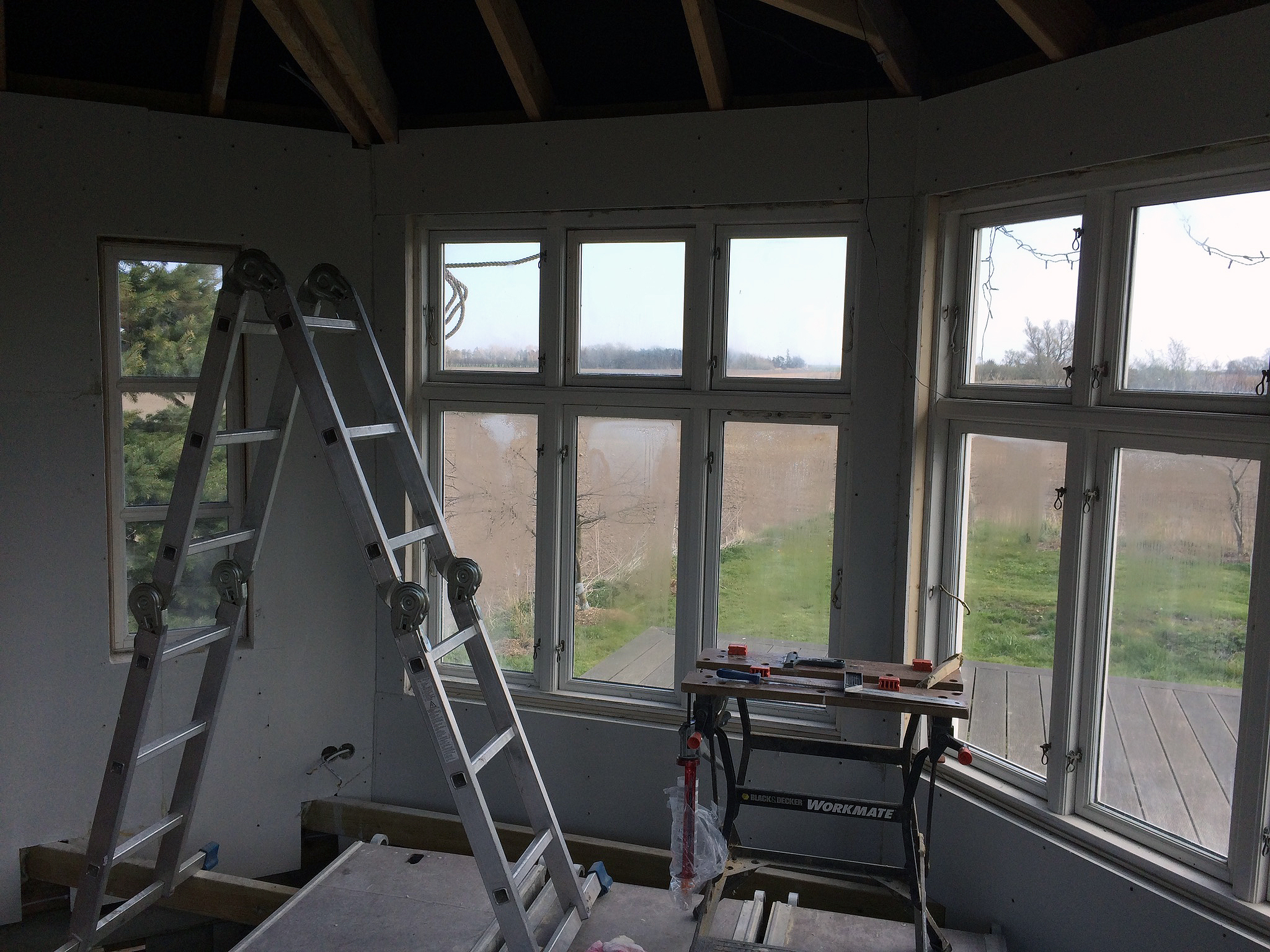 Udsigts-pavillon på pæle