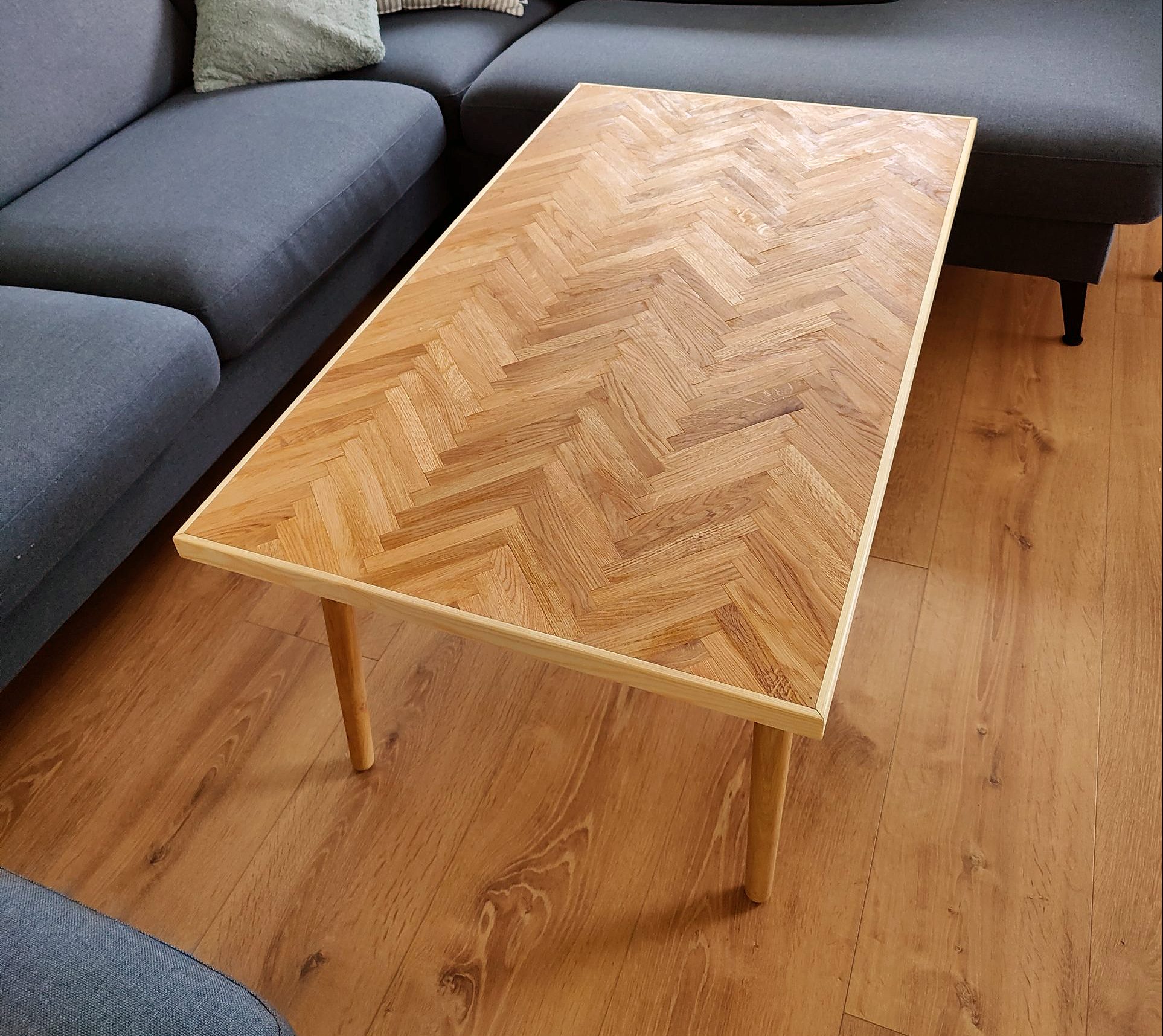 Sofabord med sildeben