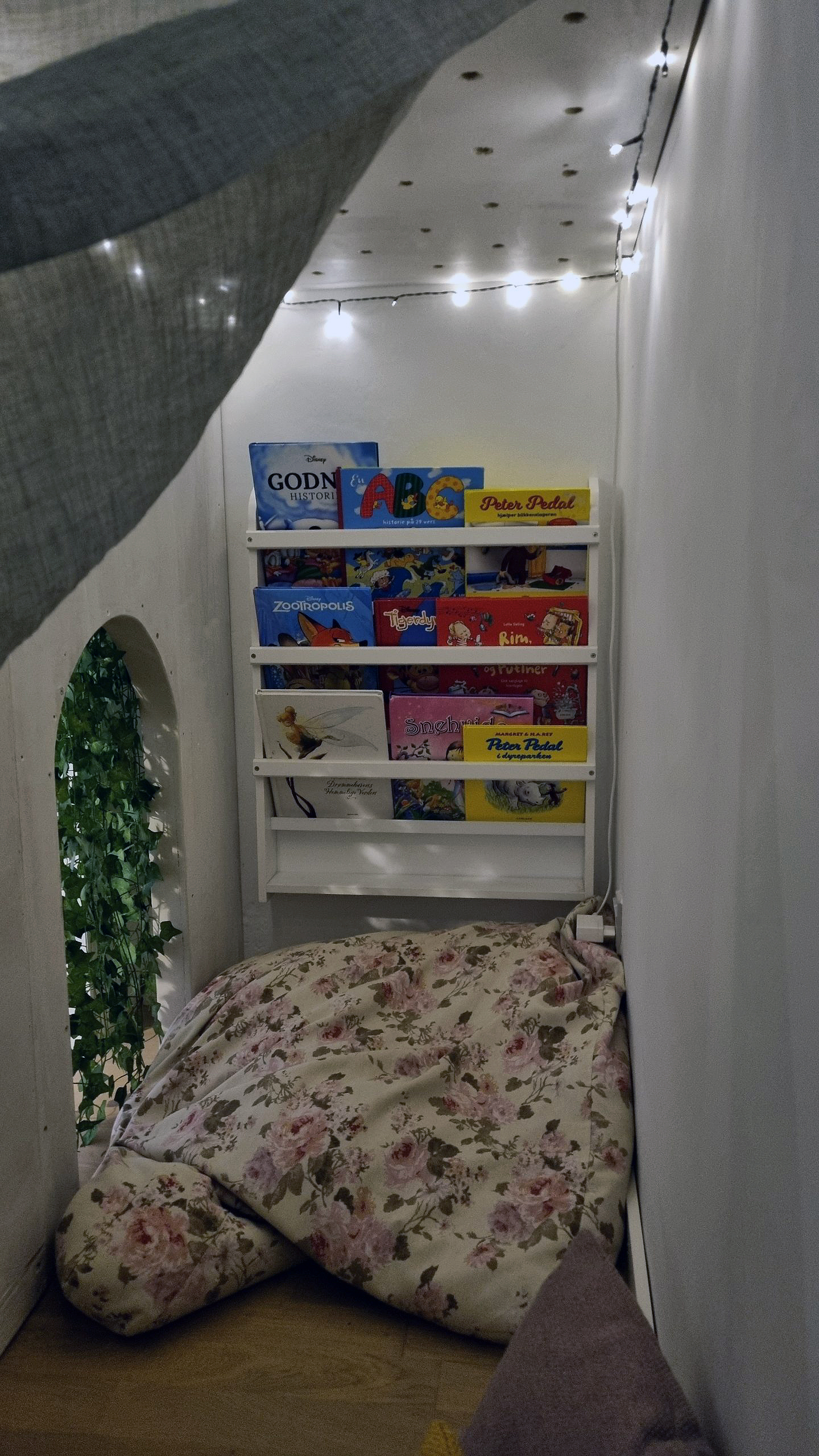 Fantasifuld seng til ungerne