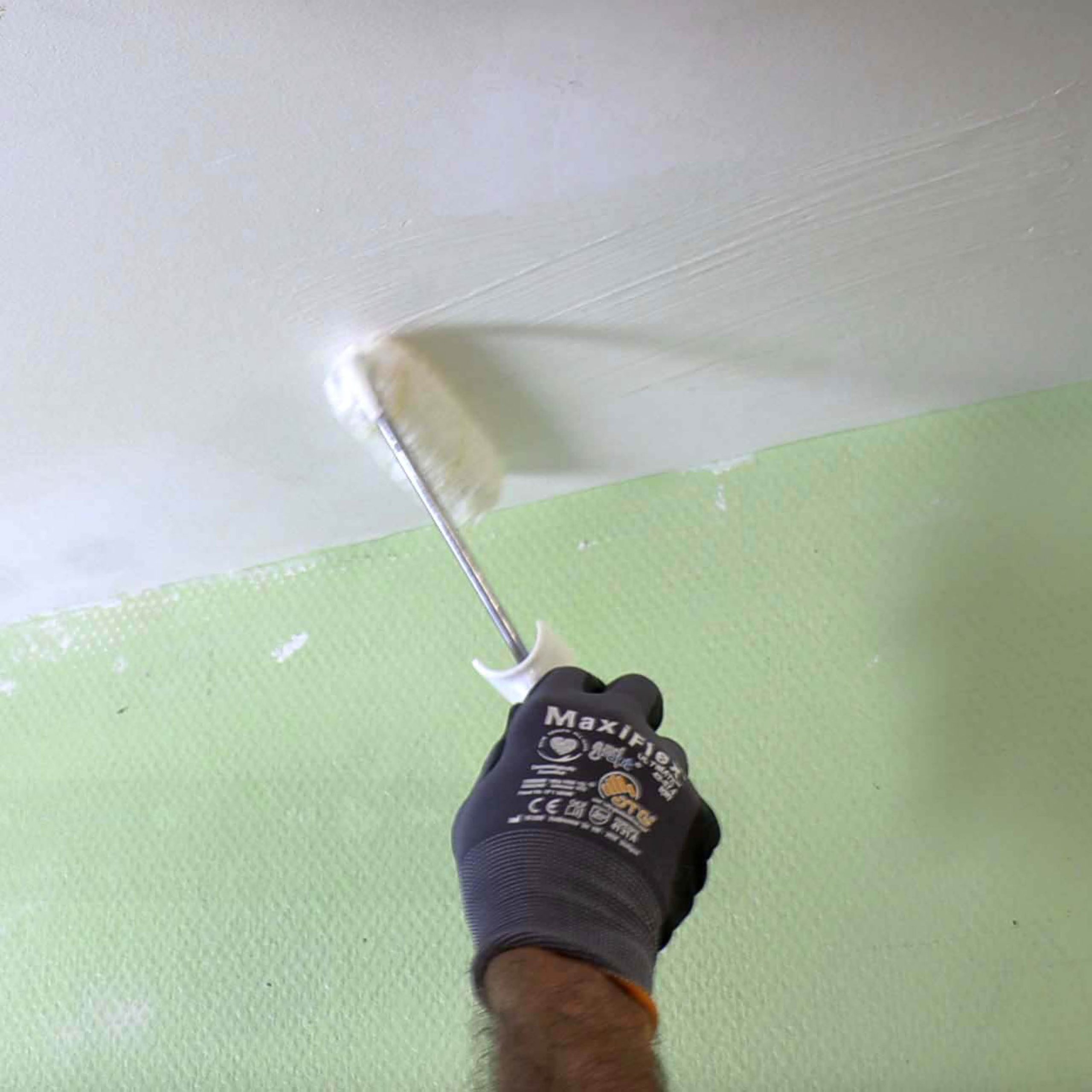 Skade på pudset loft: Kom vævlim på loftet