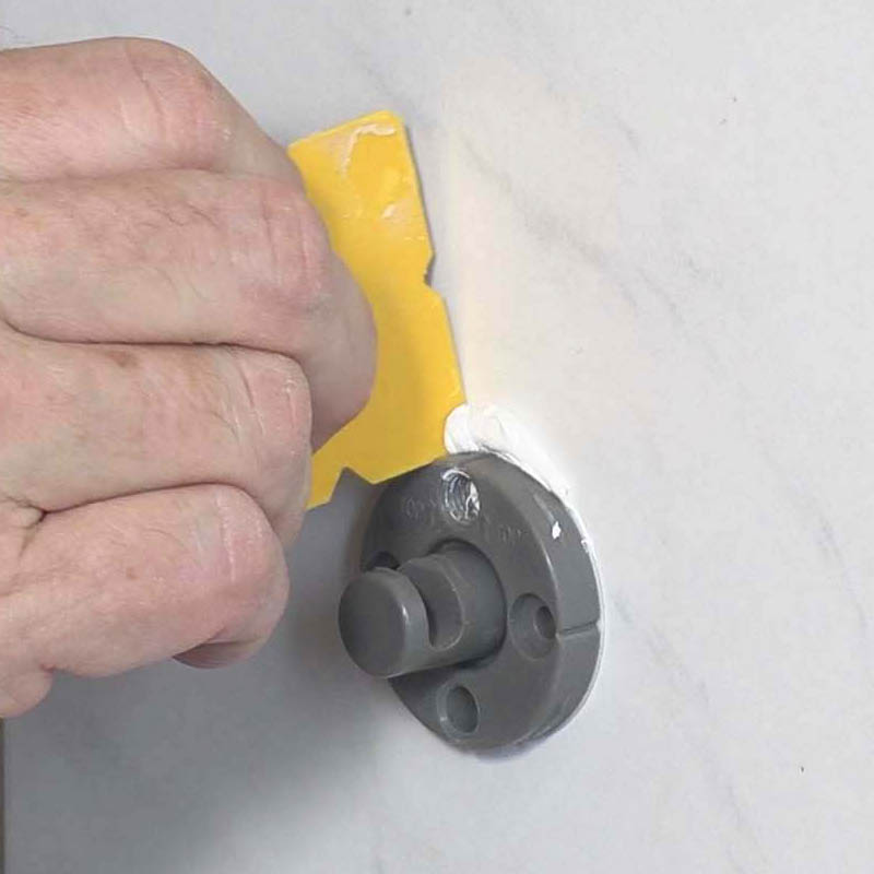 Ødelagt toiletrulleholder