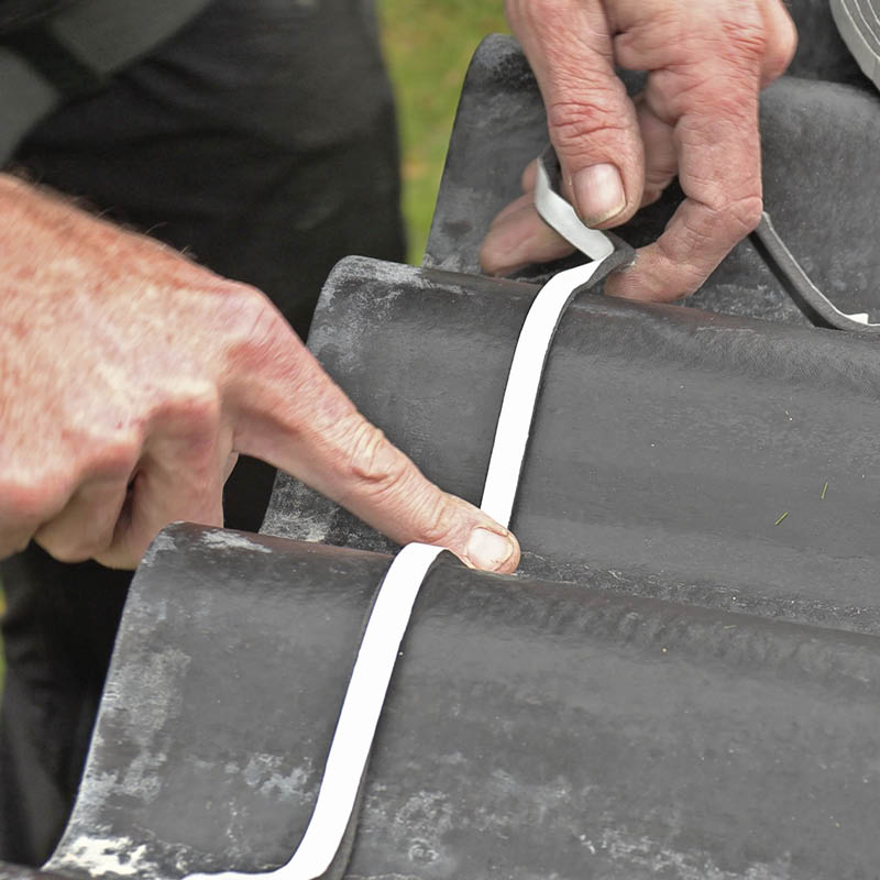 Utett takplate: Legg nytt tettebånd