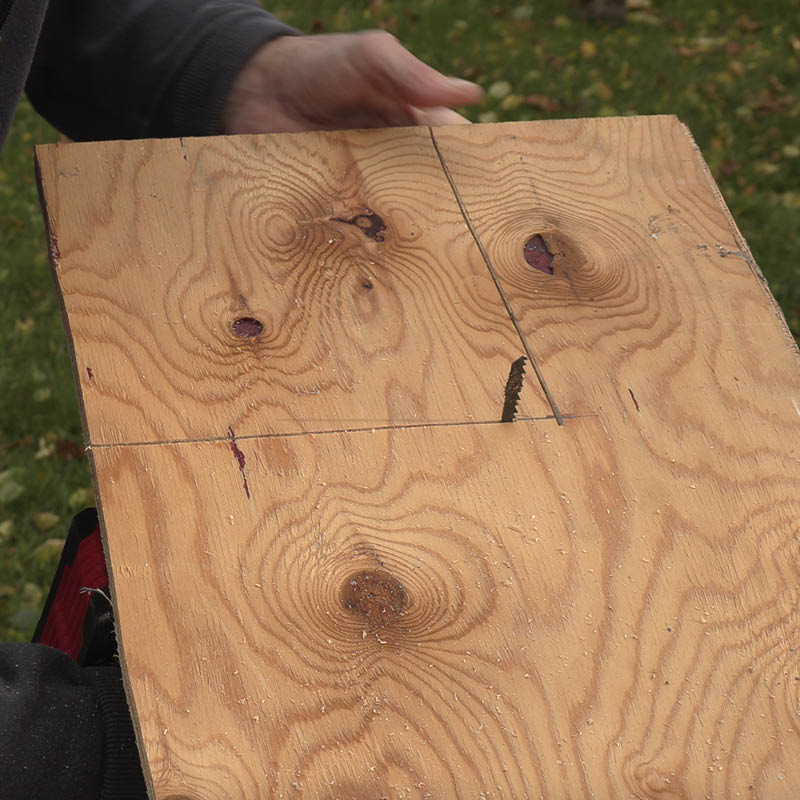 Hul i tagpaptag - efter skorsten