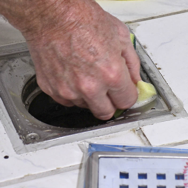 Montere slukrist: Rens sluket