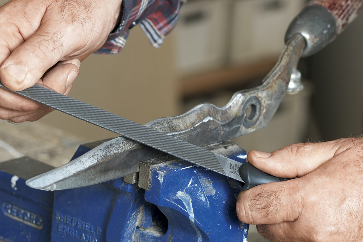 Pihatyökalut talvisäilytyskuntoon