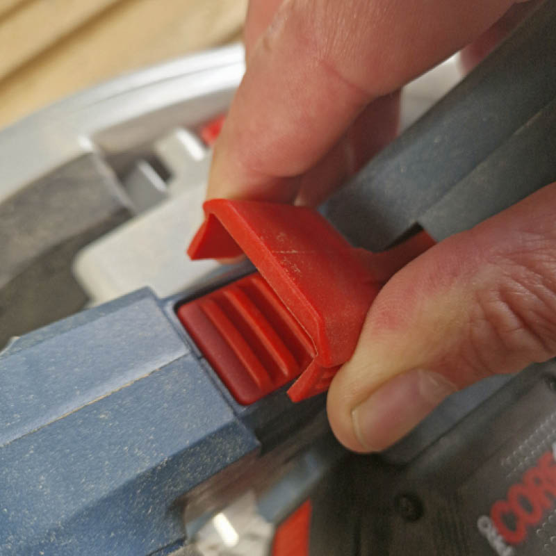 Dyksav test: Bosch GKT 18V-52 GC