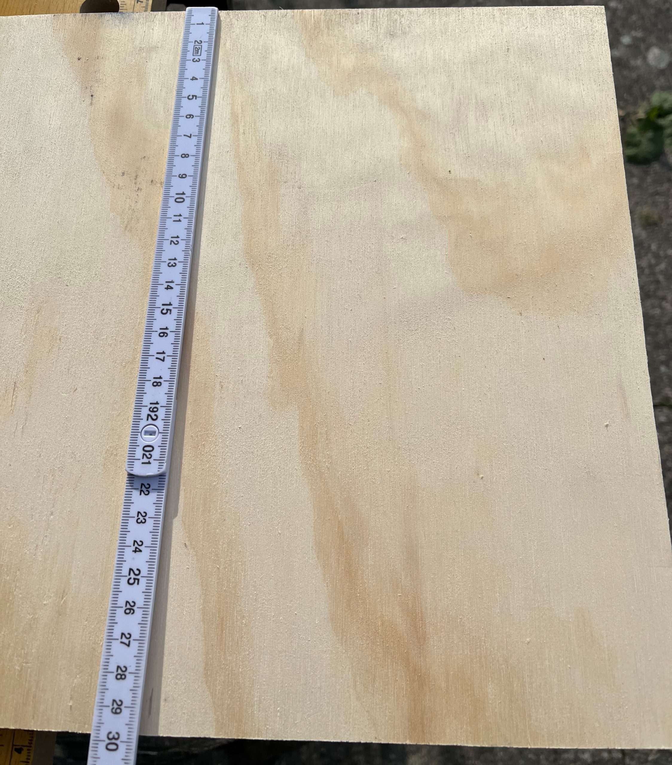 Oravan syöttölaite