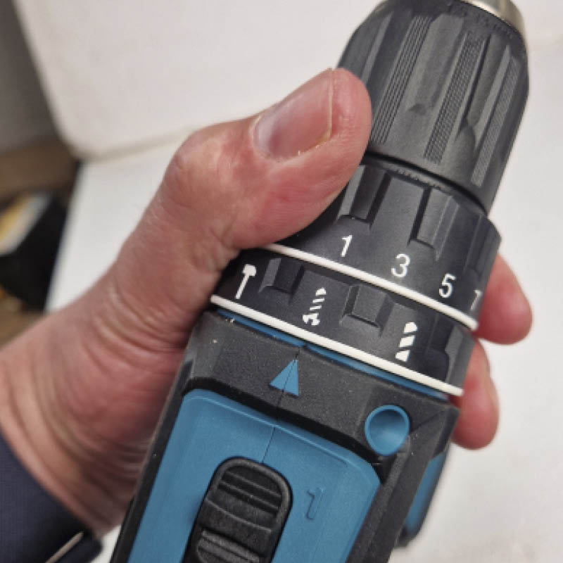 Porakone-ruuvinvääntimet hyvä ostos: Makita-DHP482SF1J