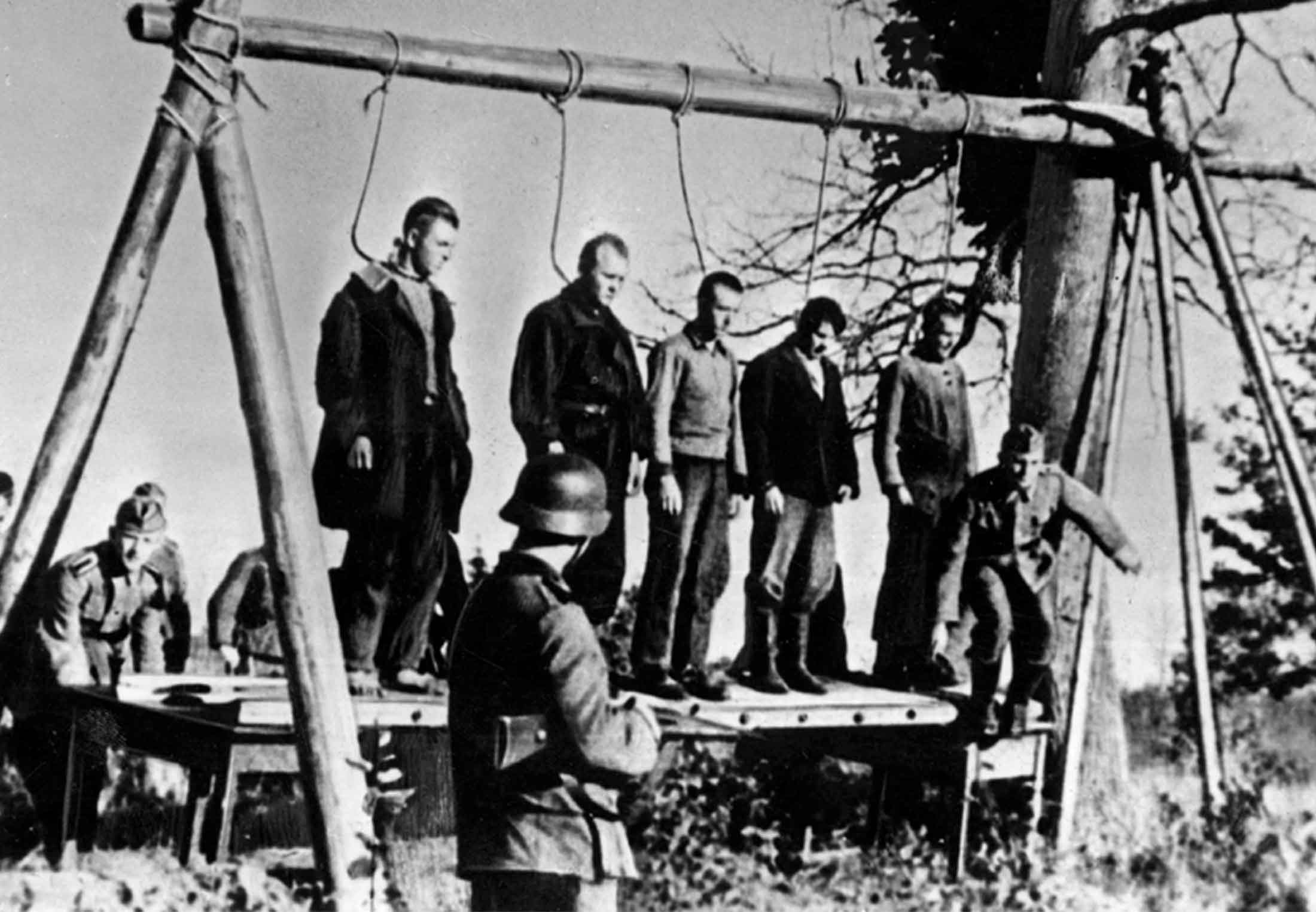 den-br-ndte-jords-taktik-er-stalins-bitre-forsvar-historienet-dk