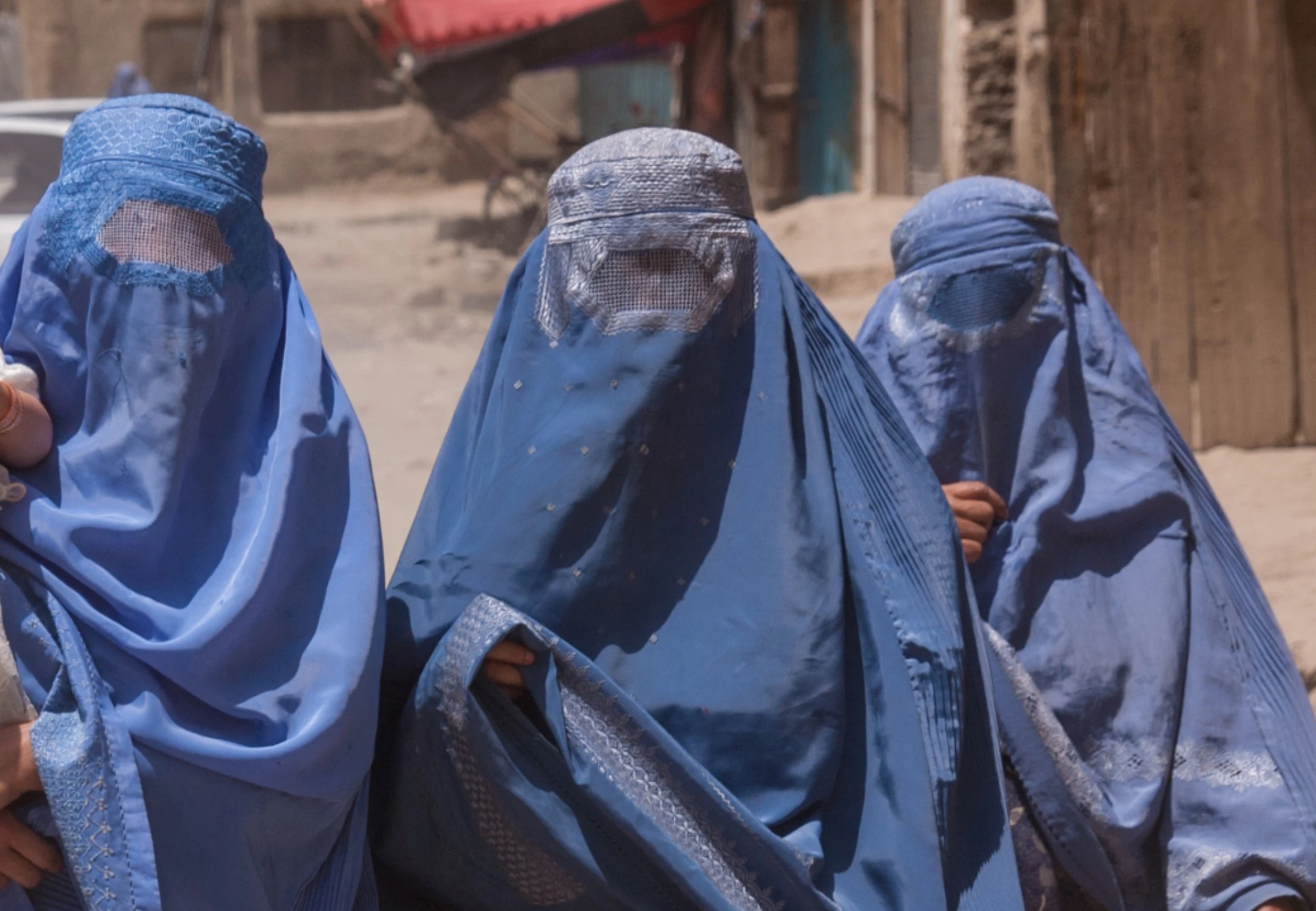 Daarom dragen veel islamitische vrouwen een hoofddoek | historianet.nl