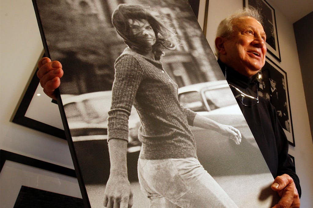 Ron Galella con il miglior film di Jacqueline Kennedy. Ron Galella con il miglior film di Jacqueline Kennedy.