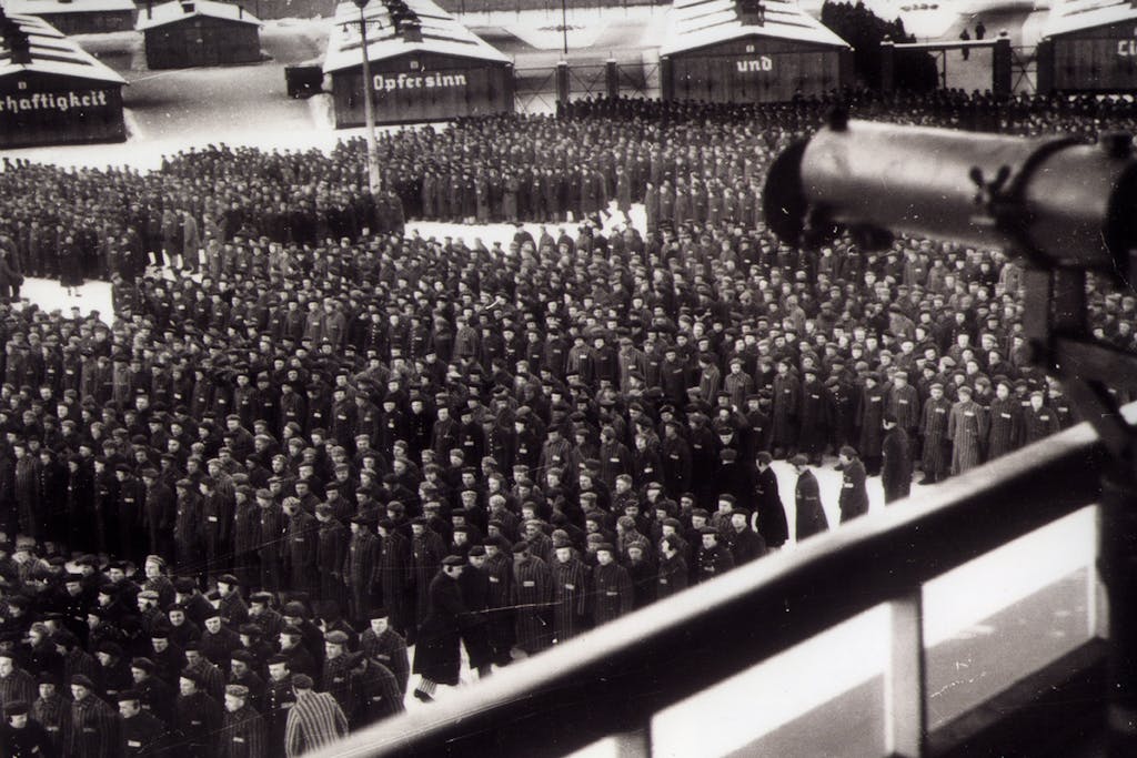 Vankeja Sachsenhausenin keskitysleirillä Vankeja Sachsenhausenin keskitysleirillä